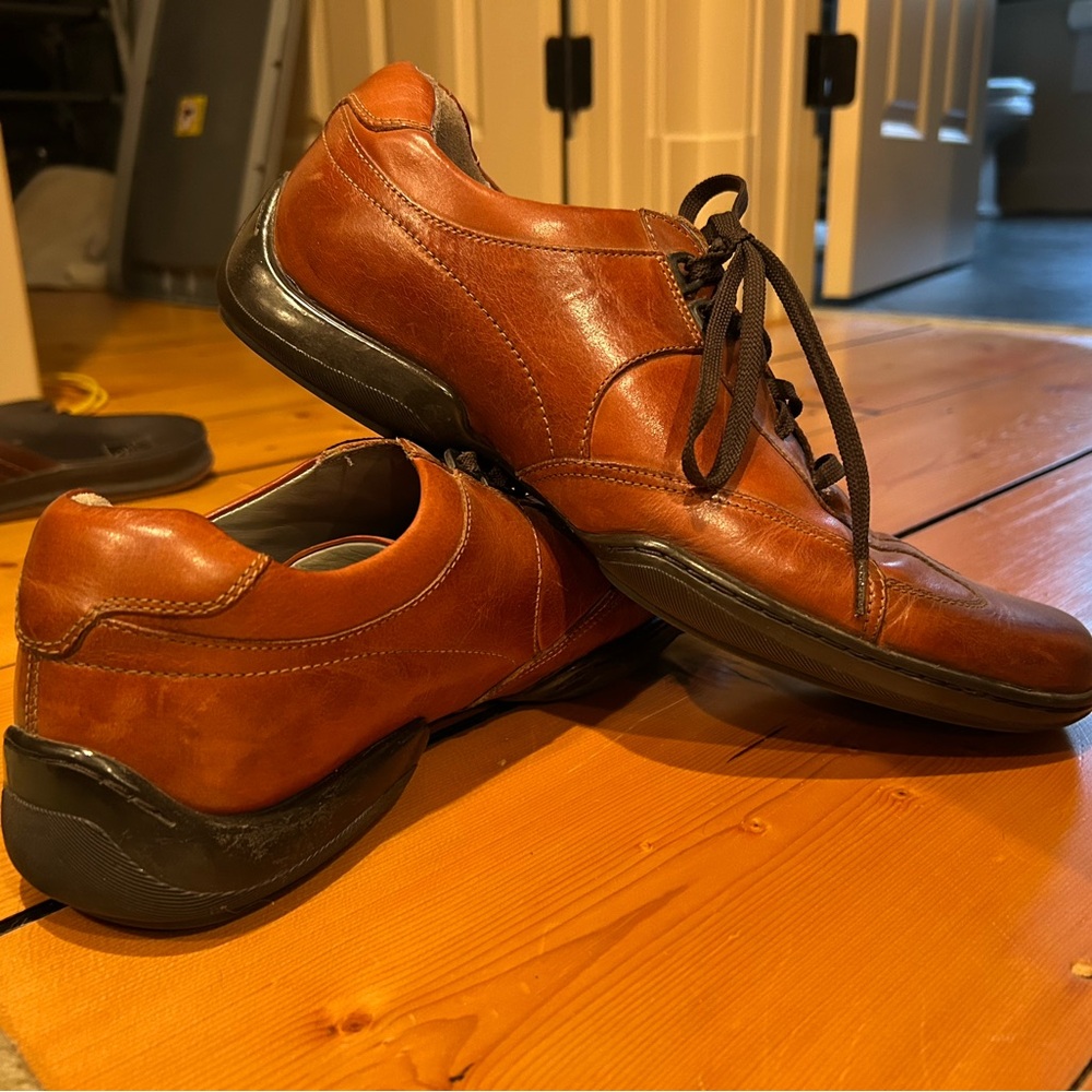 Kenneth Cole Tan Leather Oxfords